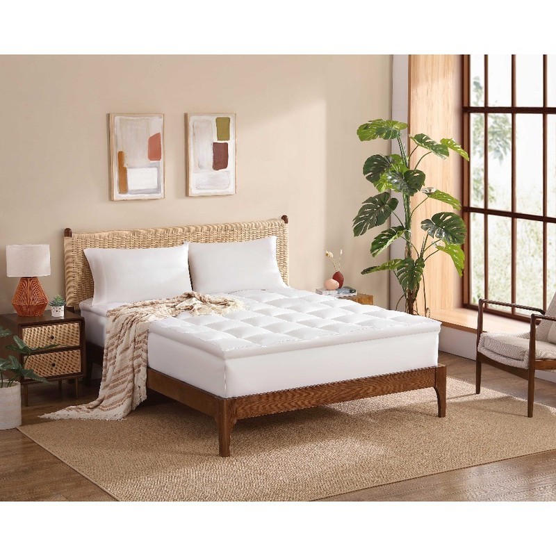 Ultra Plush Pillow Top Mattress Topper for King Size Bed