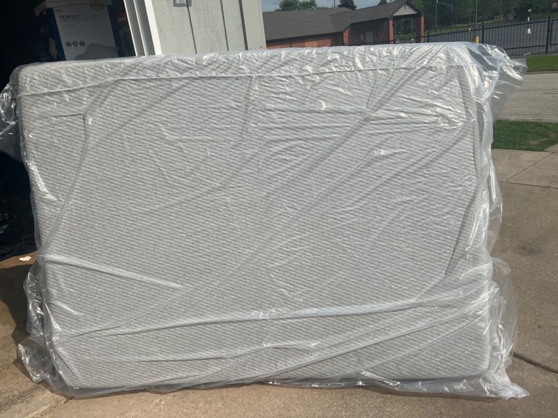 Casper Sleep Element Queen Size Mattress - Gray