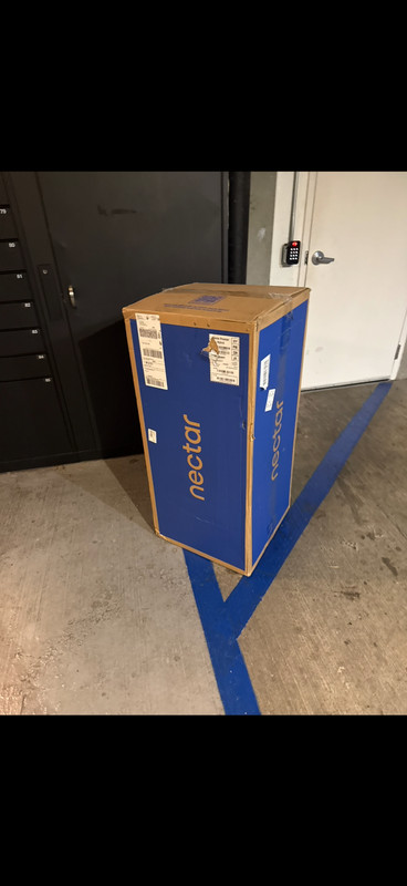 Nectar Classic Hybrid 5.1 Queen Memory Foam Hybrid – New Style – Brand New!