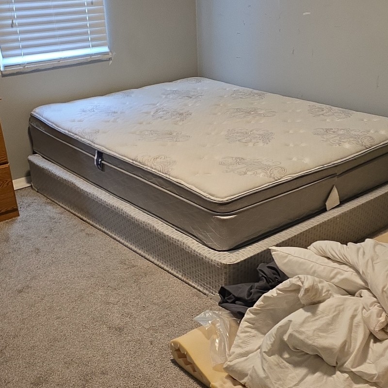 Serta Davis Rectangle Mattress Gray White for Bedroom Adults