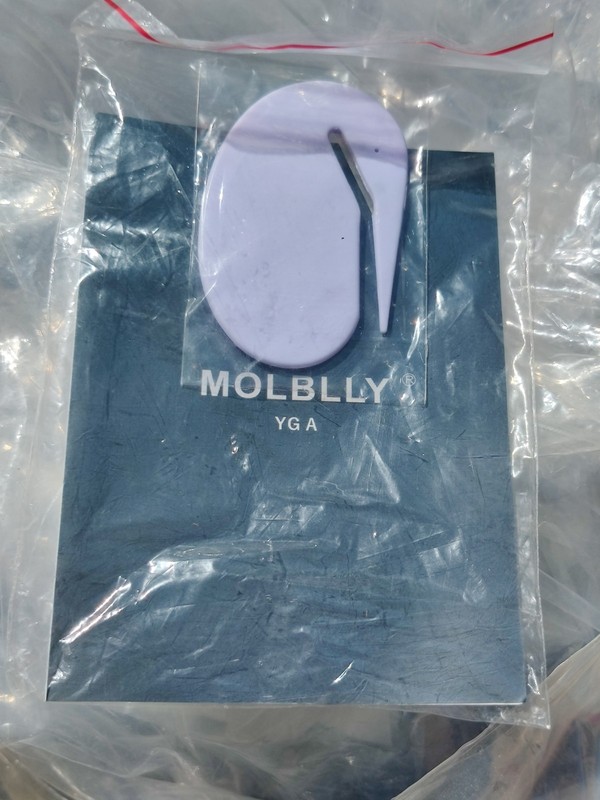 MOLBLLY Gel Memory Foam Mattress (*TRUE SIZE UNKNOWN*) - LOCAL ONLY gallery