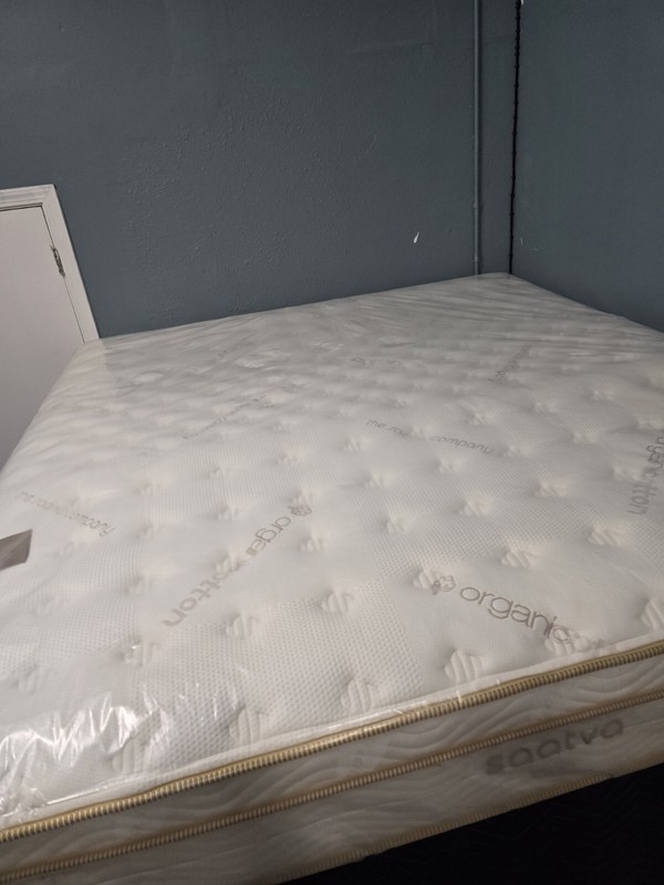 Saatva Classic 11.5 KING SIZE Mattress LUXURY FIRM gallery