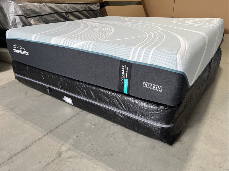 New TempurPedic LuxeAdapt 2.0 Medium Hybrid Queen Mattress Only $4299 Free Ship