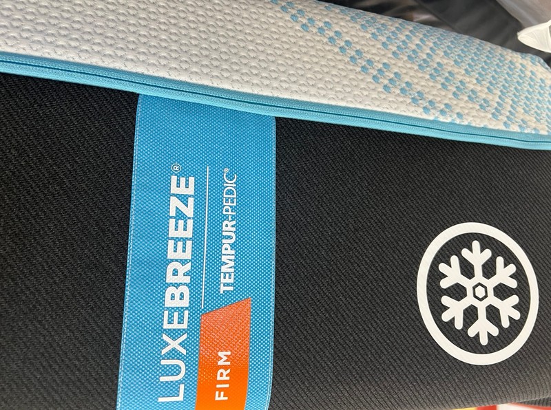 TempurPedic KING 2.0 LUXE BREEZE FIRM NEW 2026 MATTRESS 10 DEGREE CLEARANCE